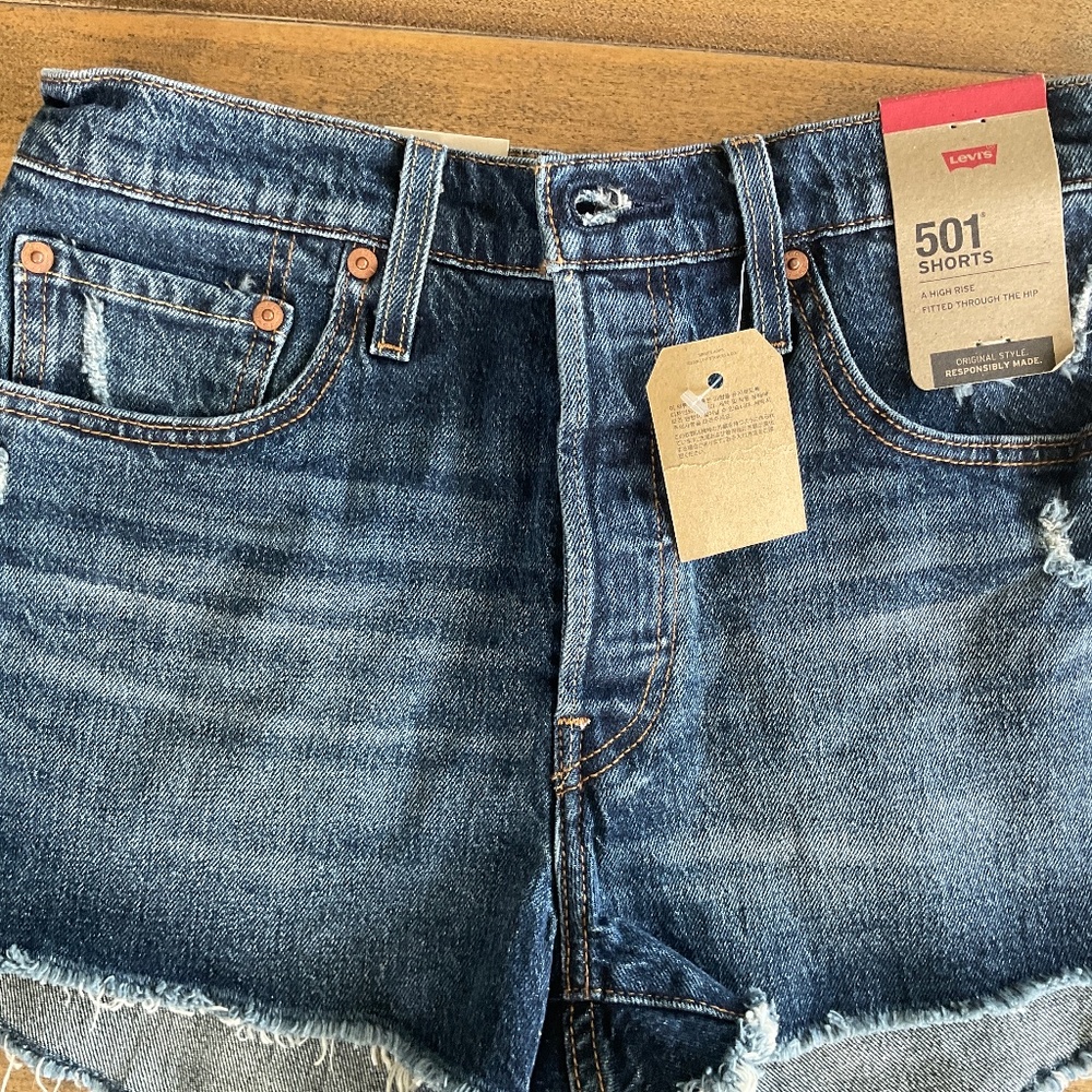 Levis cut off shorts
